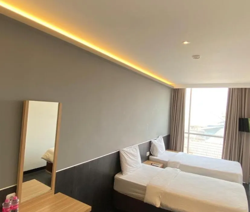 Hotel Pantes Simpang Lima Semarang-1