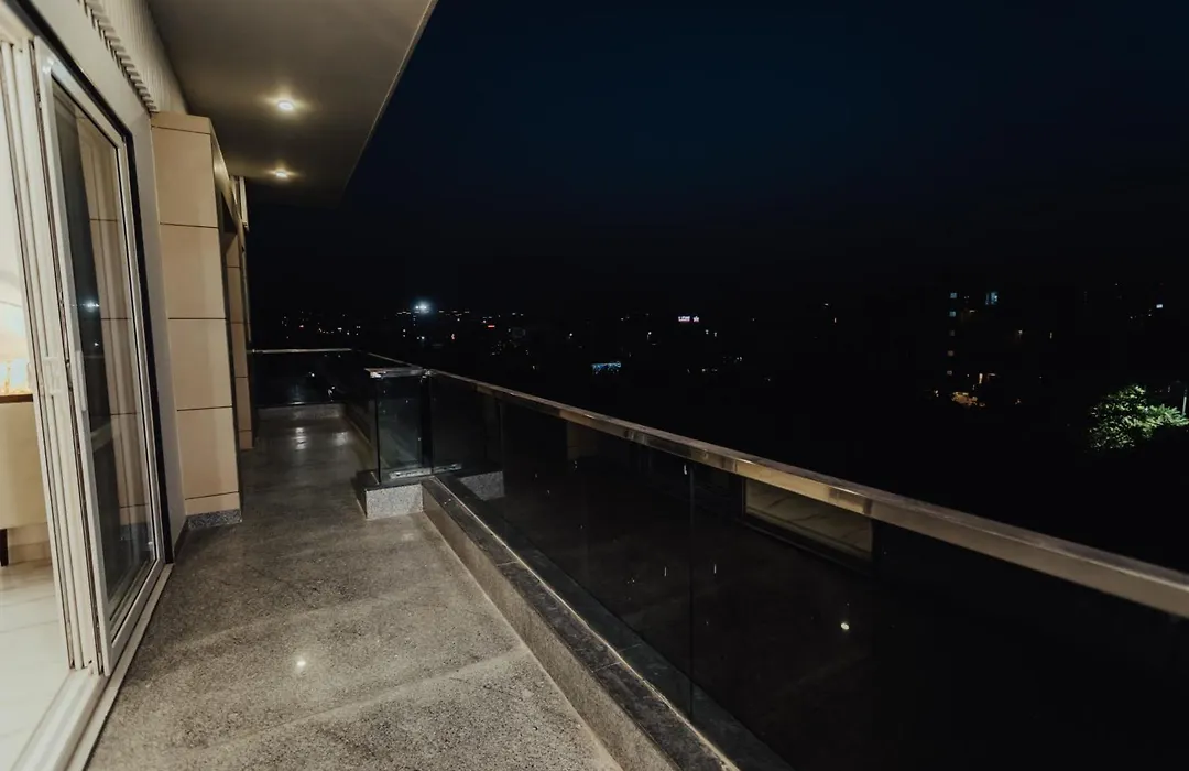 Hotel Keshav Residency - Medicity Gurugram, Near Medanta Hospital, Pure Vegetarian-1