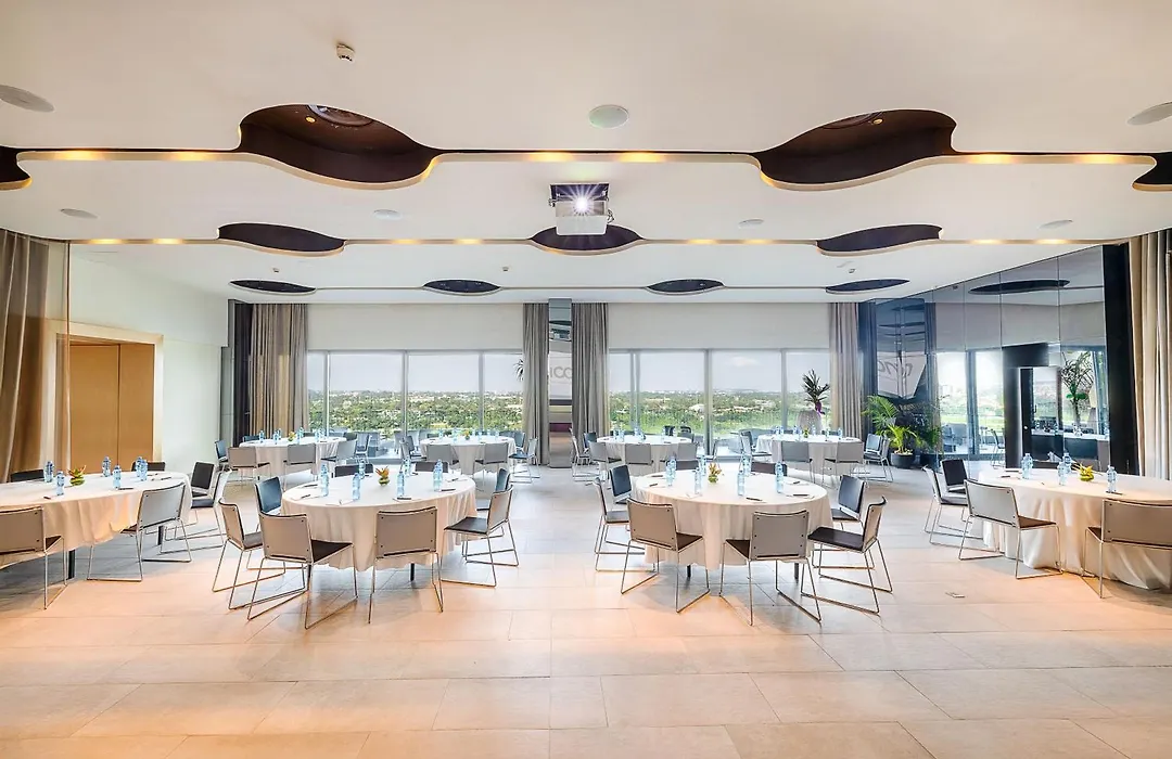 Noom Hotel Abidjan Plateau-1