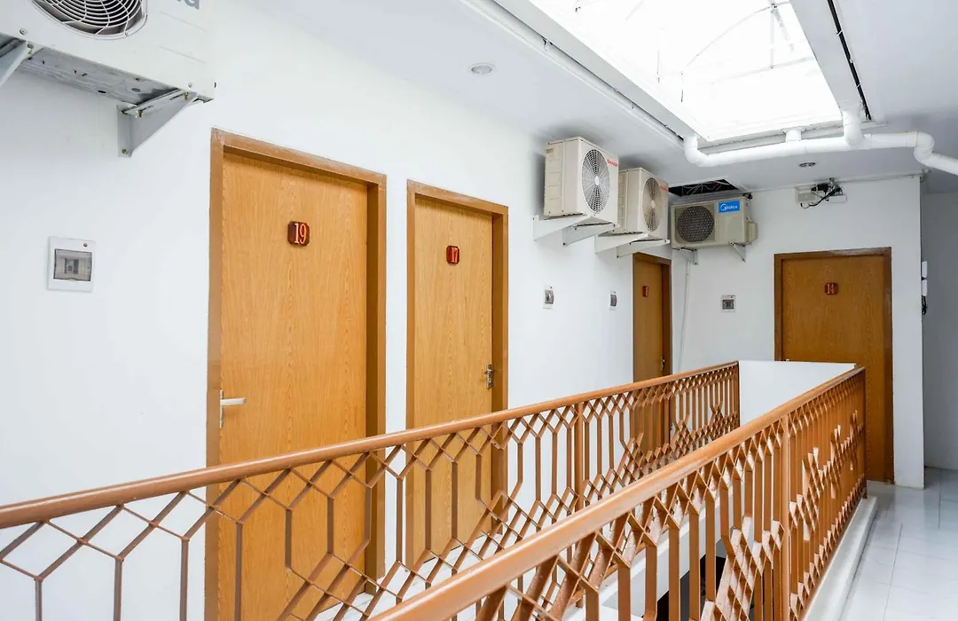 Reddoorz Near Gor Uny-1