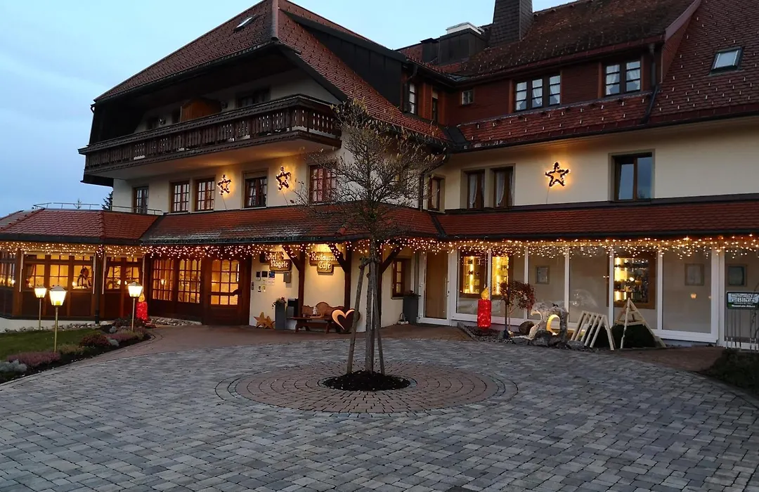 Wander-&Wellnesshotel Nägele-1
