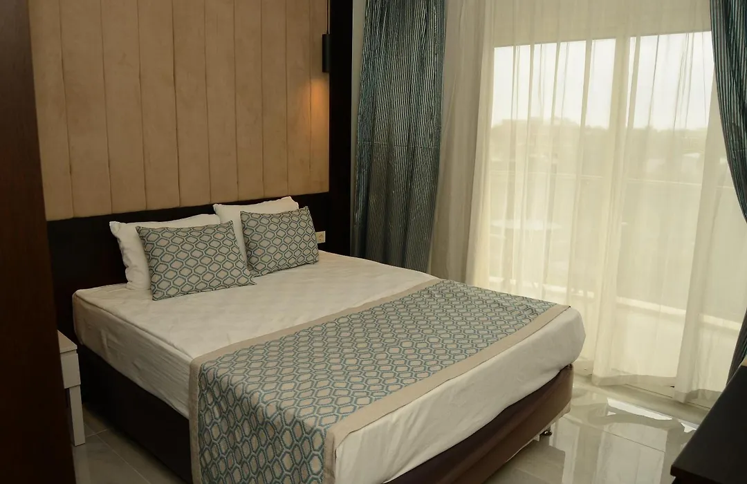 Lrs Hotels Lake River Side Hotel & Spa-1