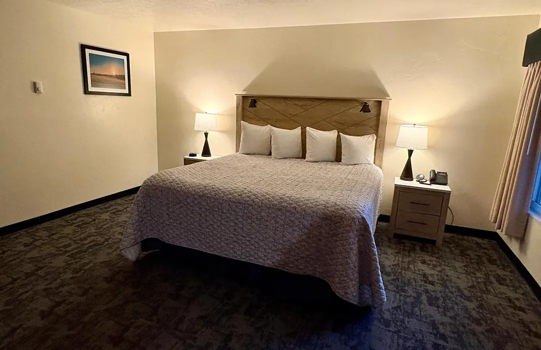 Clover Creek Inn-1