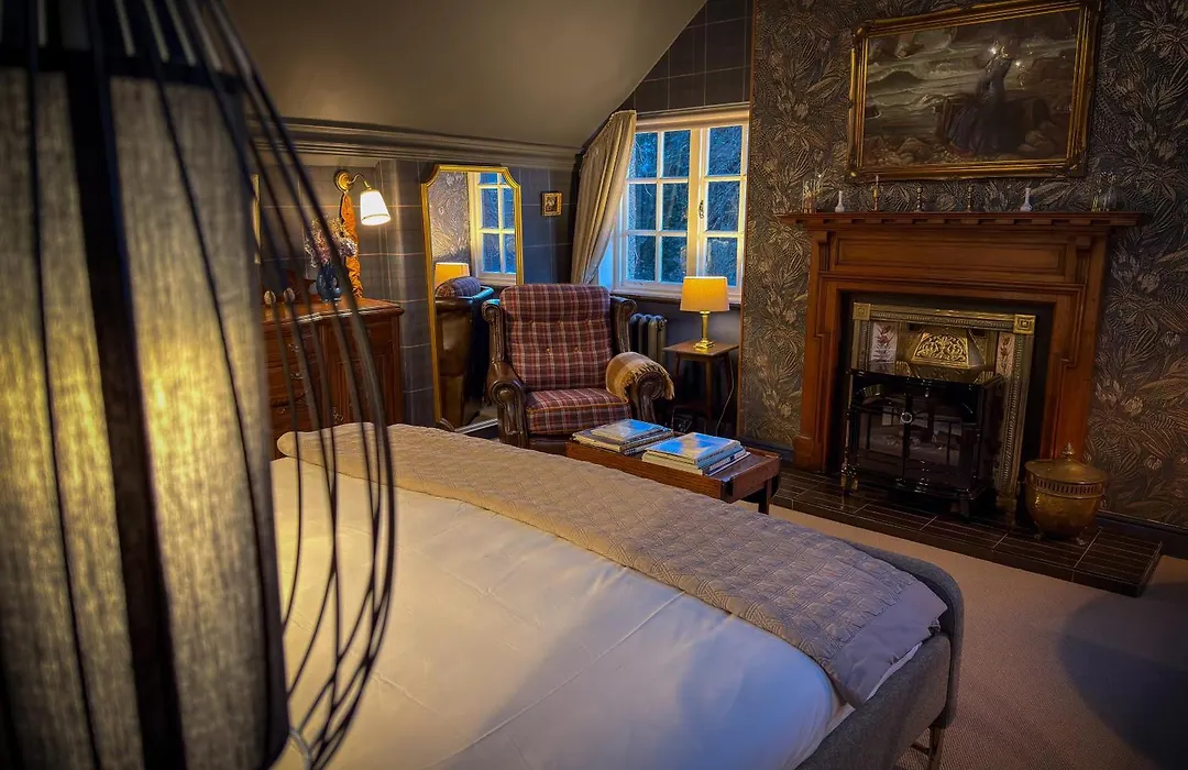 Glencruitten House-1