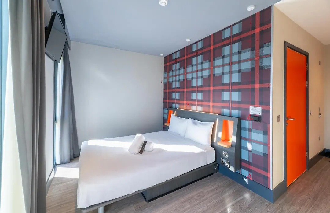 Easyhotel Dublin-1