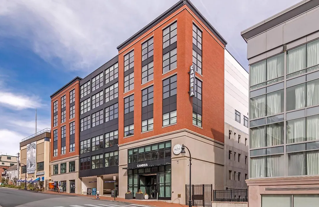 Cambria Hotel Portland Downtown Old Port-1