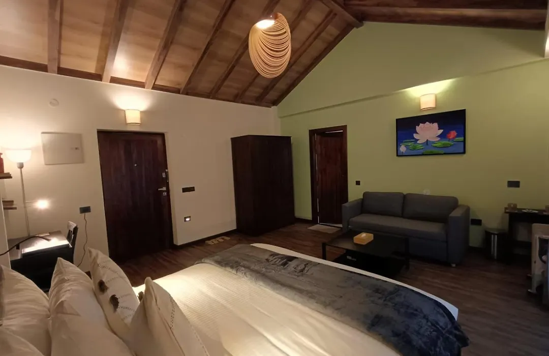 Hotel Eagles Nest-1