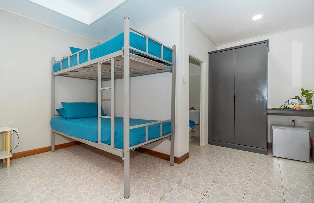 Lanta Beachfront Resort-1