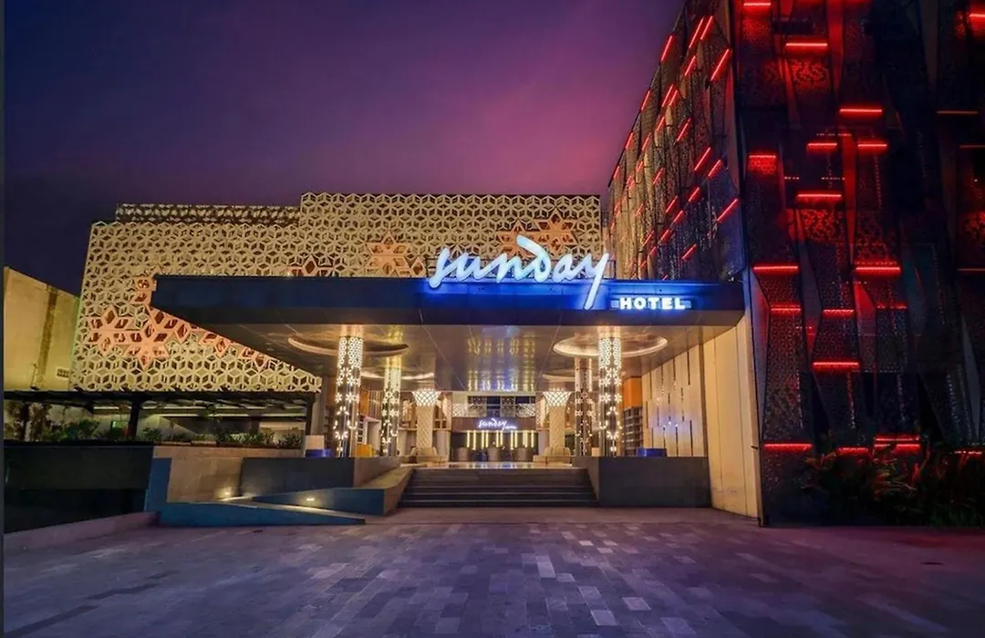 Sunday Hotel Arshika Sunset Road-1