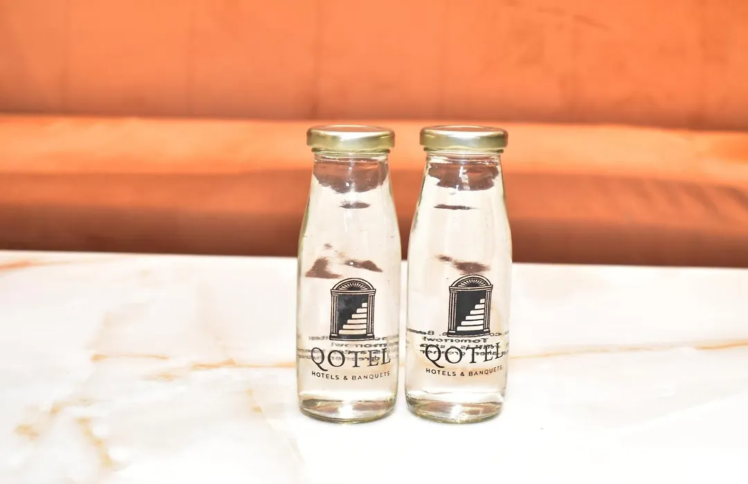 Qotel Comfort Golden Saffron - Hotel In Punjabi Bagh Near Metro-1