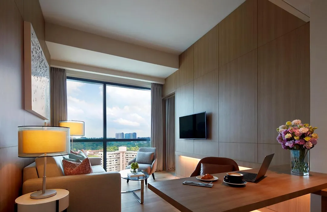 Momentus Hotel Alexandra-1