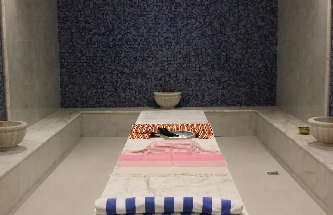 H Luxury Hotel-1