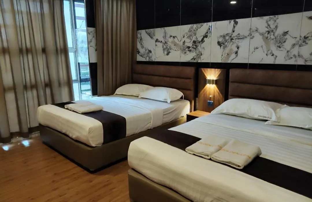 Golden Leaf Boutique Hotel Nusa Idaman Branch-1