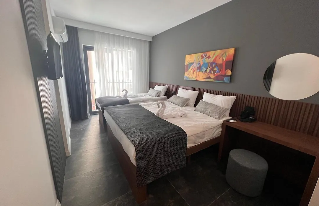 Wolf Of The City Hotel & Spa-1