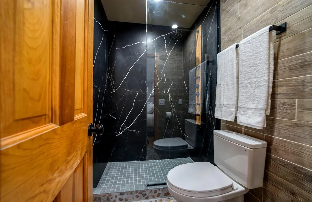 The Haues Windham - Spacious Suites, Hot Tub, Mountain Views!-1