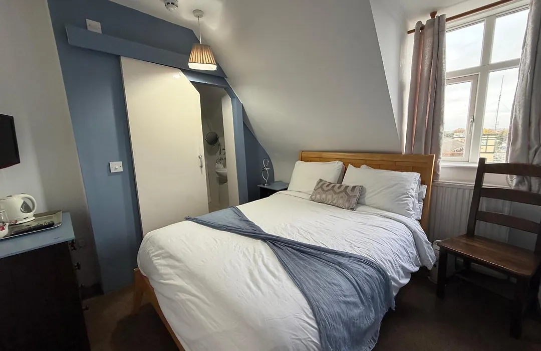 Captain Howey Hotel-1