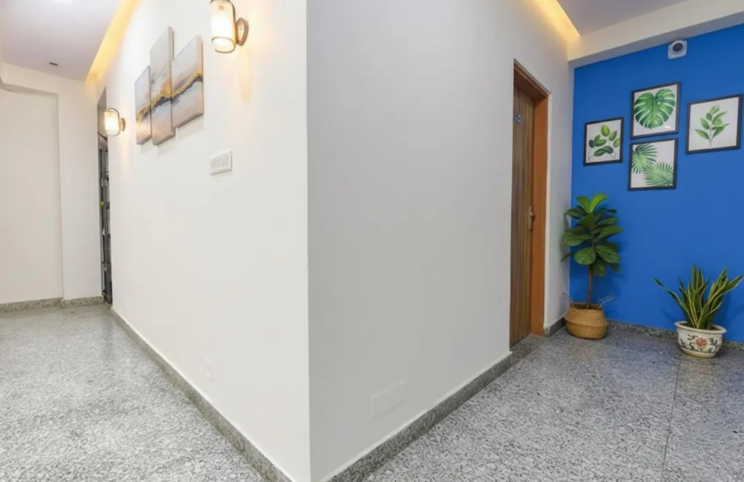 Fabhotel Silver Stay 02-1