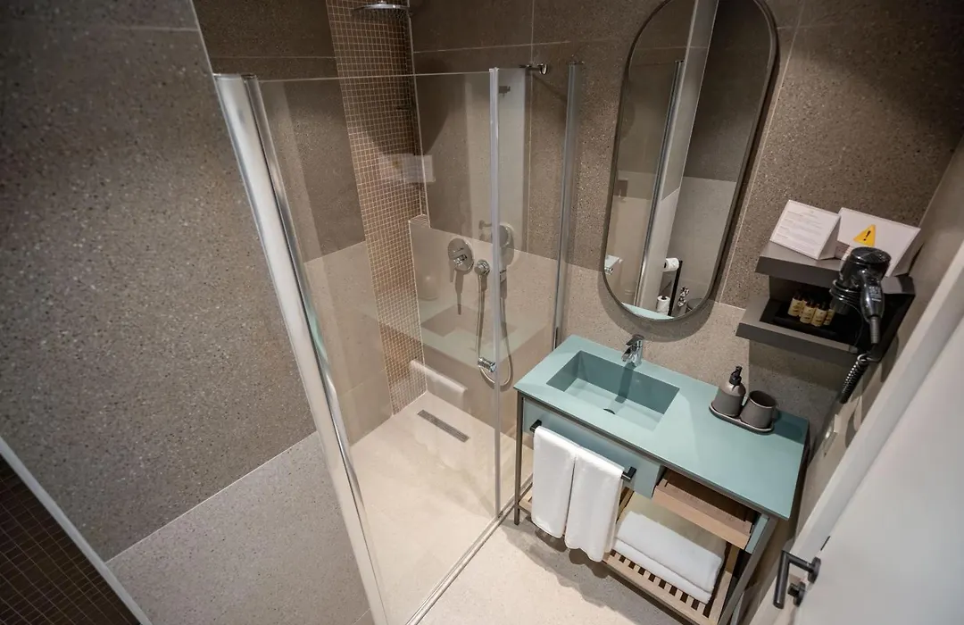 Oli Hotel And Suites-1