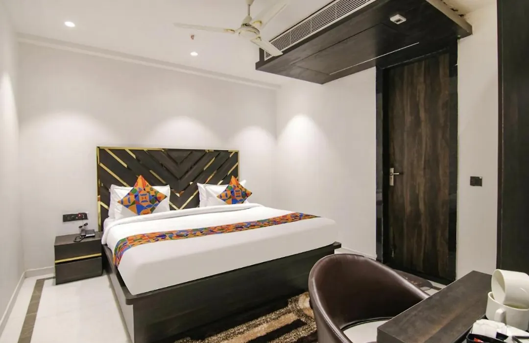 Hotel Greysky Karkardooma Anandvihar New Delhi-1