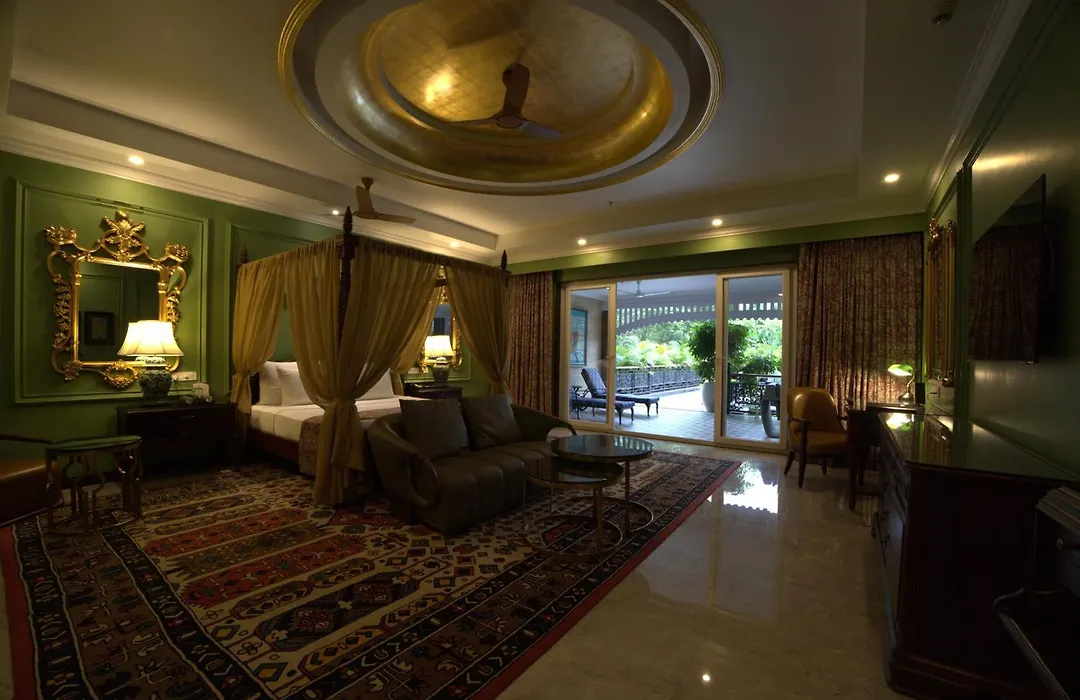Mayfair Oasis Resort & Convention-1