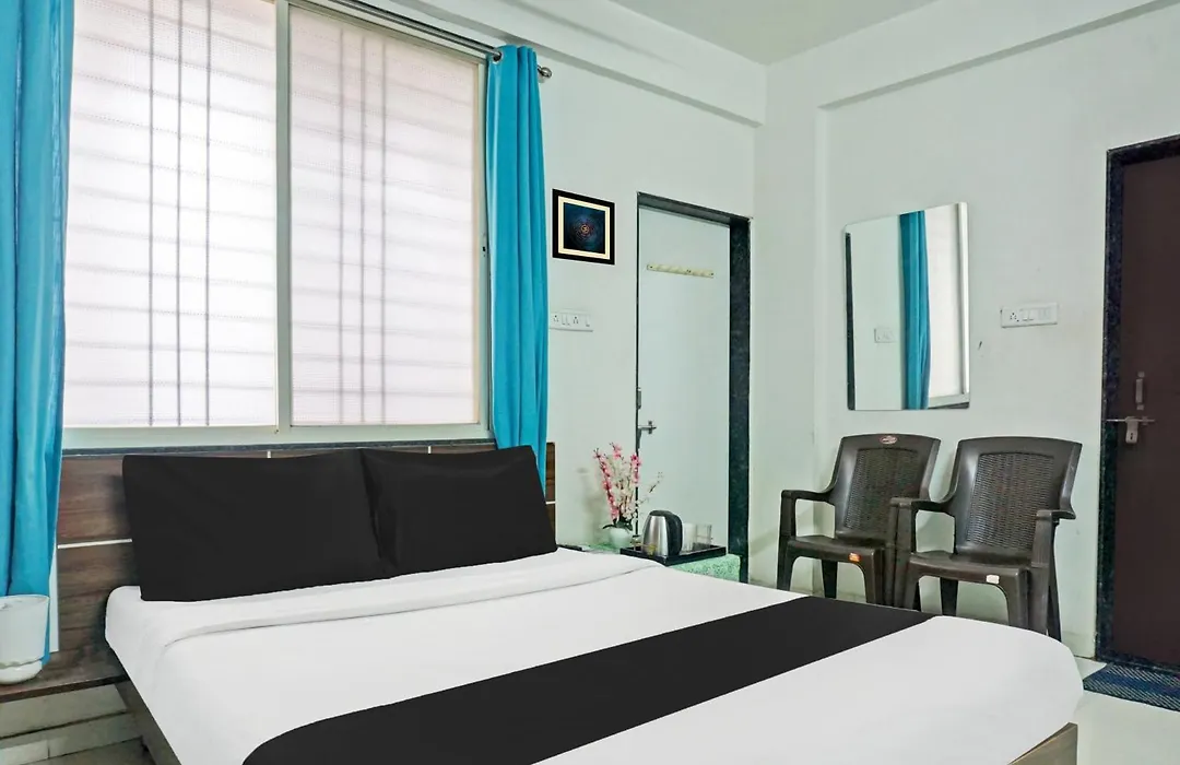 Fabhotel Pristine-1