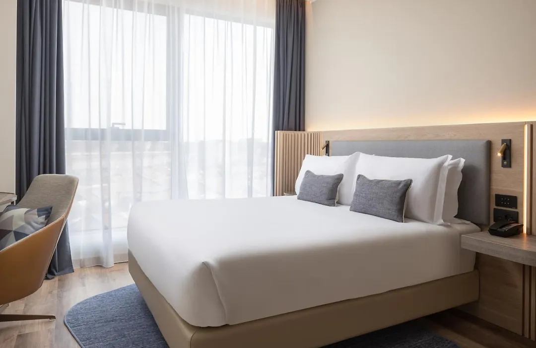 Courtyard By Marriott Milano Linate-1