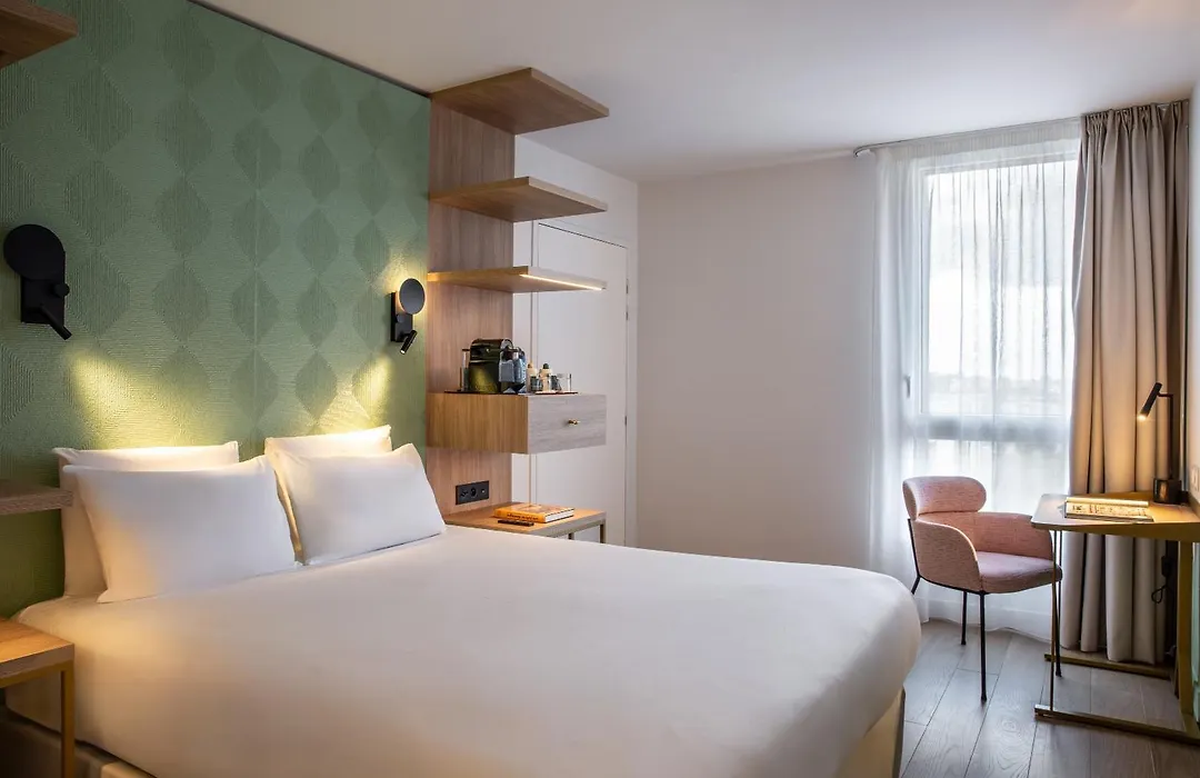 Hotel Kyriad Prestige Paris Asnieres-1