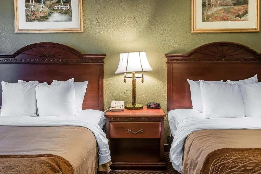 Quality Inn & Suites Ann Arbor Hwy 23-1