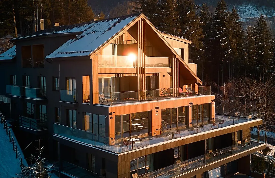 The Pines Bucegi Lodge-1