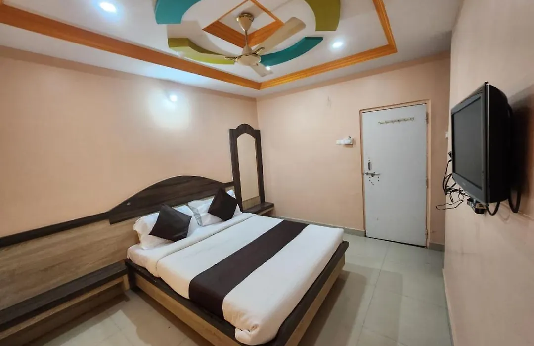 Hotel Sai Laxmi- Walkable Distance From Sai Baba Temple-1