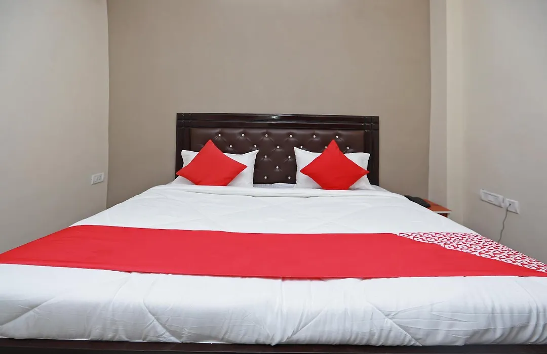 Hotel O Silverline Residency-1