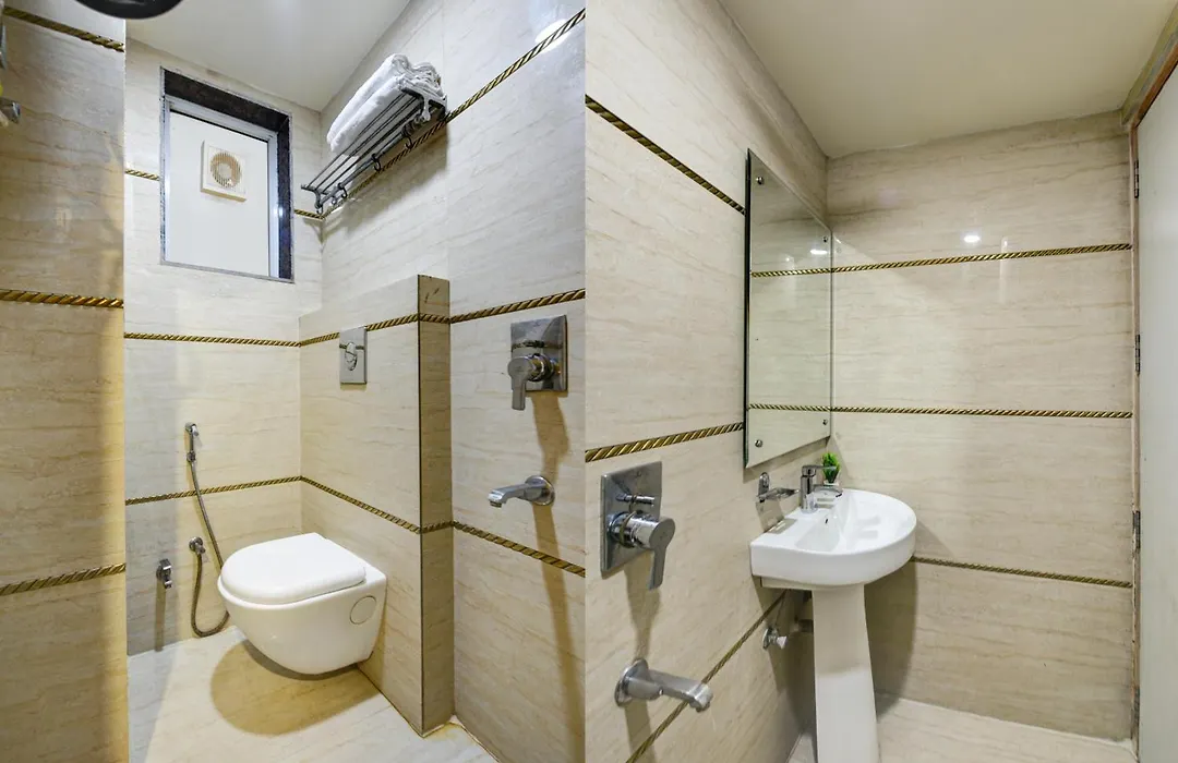Hotel Kuber International - New Delhi Train Station-1
