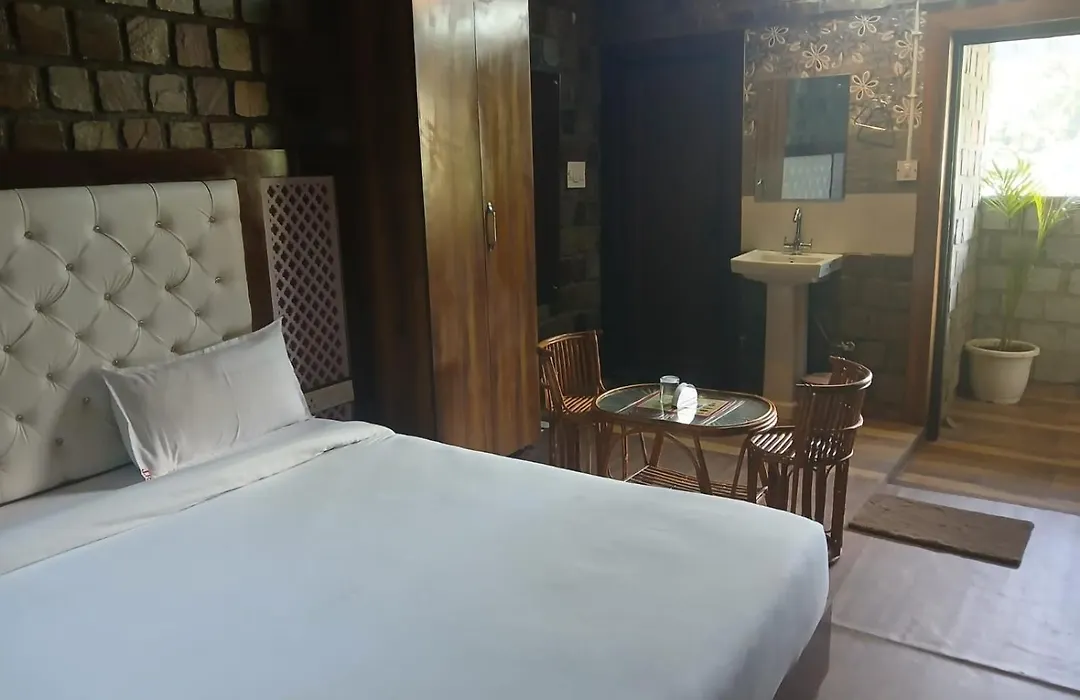 Jungle Resort-1
