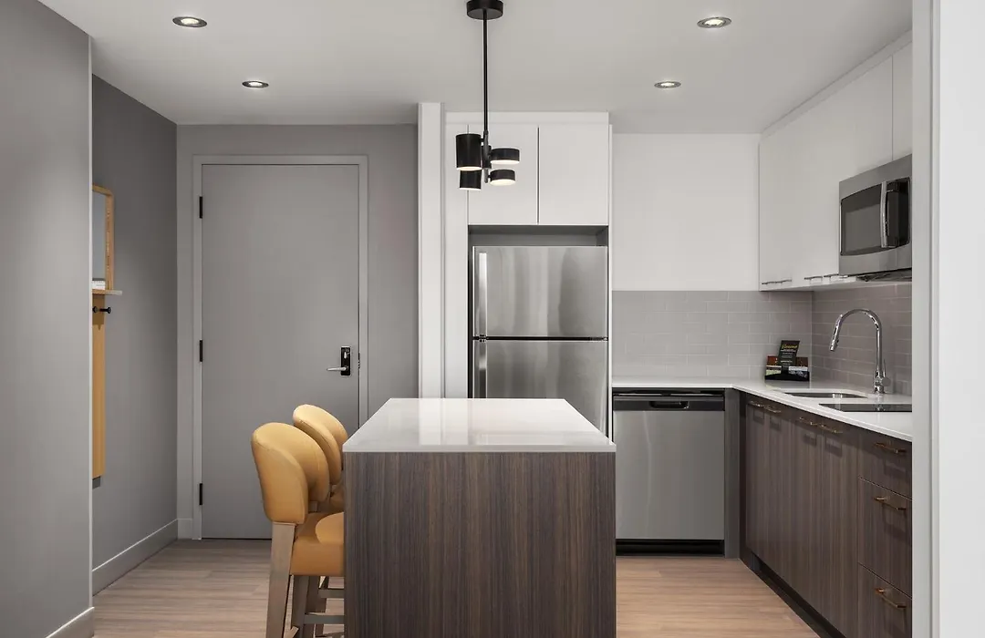 Staybridge Suites Montreal Airport - St-Laurent By Ihg-1