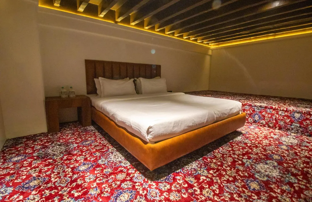 Hotel White Pearl - Colaba Mumbai-1