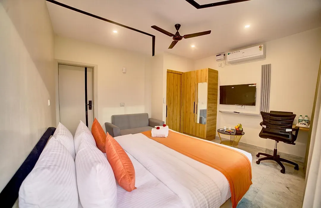 Gateway Transit Hotel-1