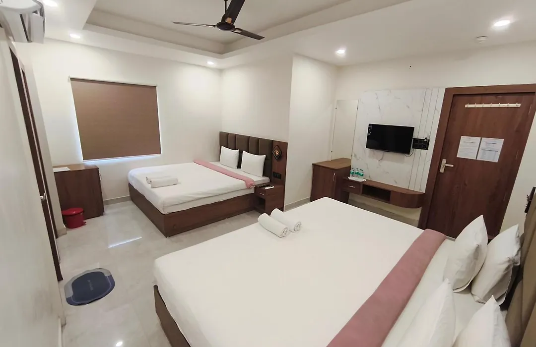Hotel Gurukripa-1