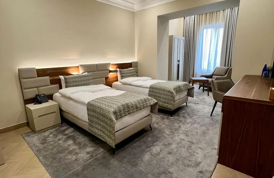 Plaza Viktoria Hotel Yerevan-1