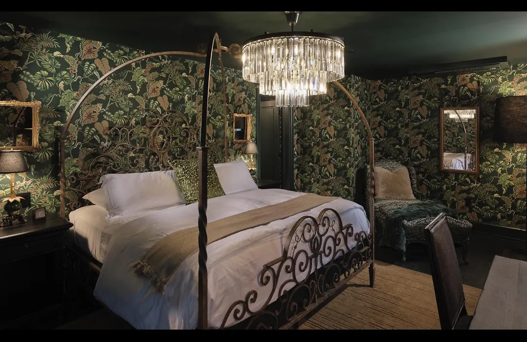 Carversville Inn-1