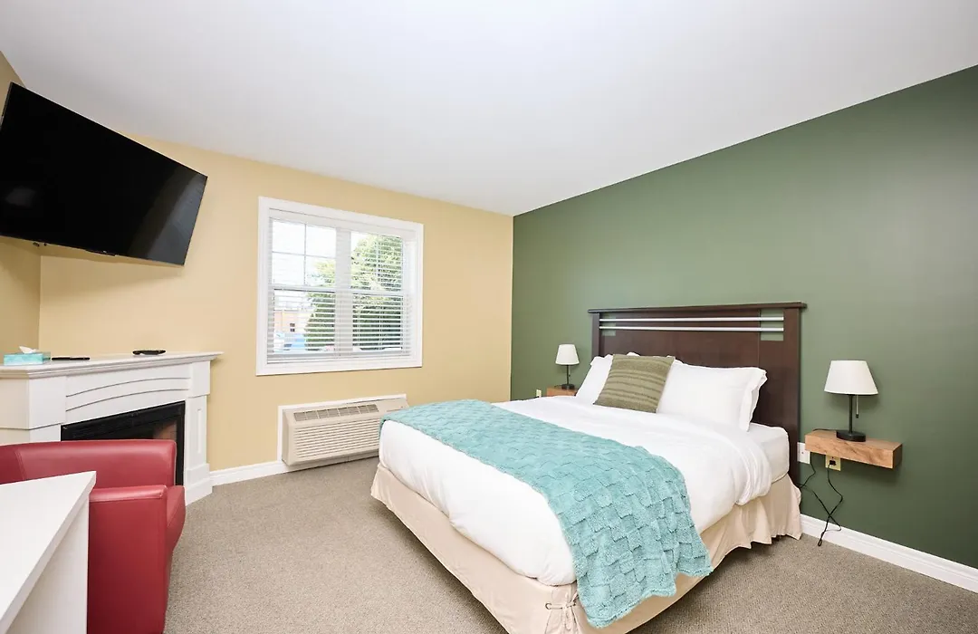 Nine Vines Hotel-1