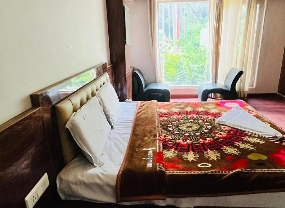Hotel Solan Heaven-1