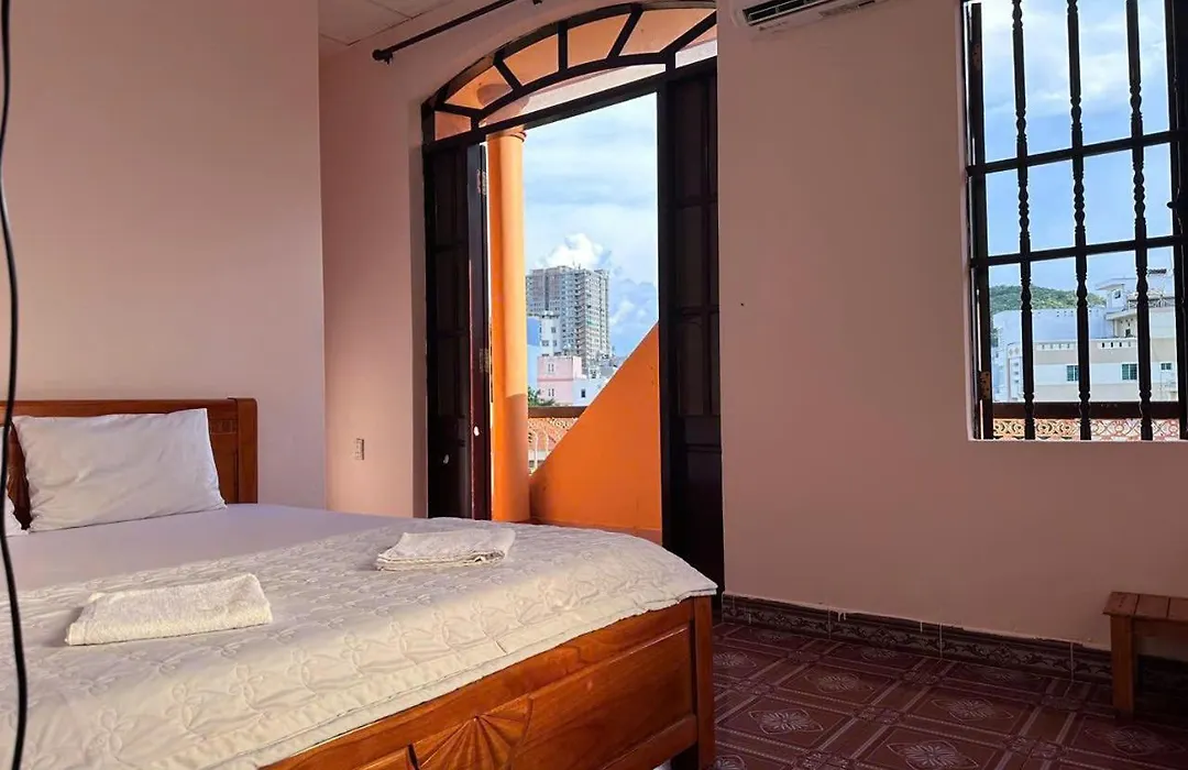 Hotel 195 Hoàng Hoa Thám-1
