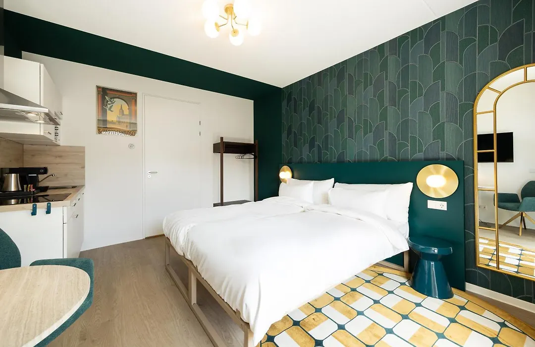 Duke Studio Hotel-1