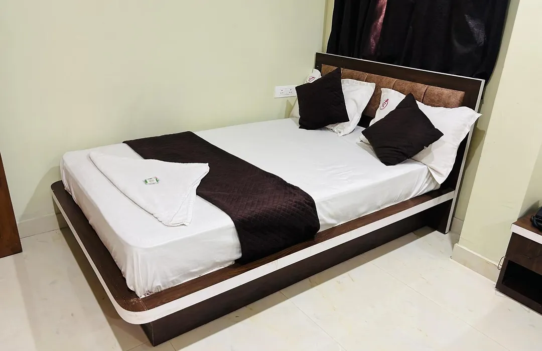 Hotel Pandit Palace-1