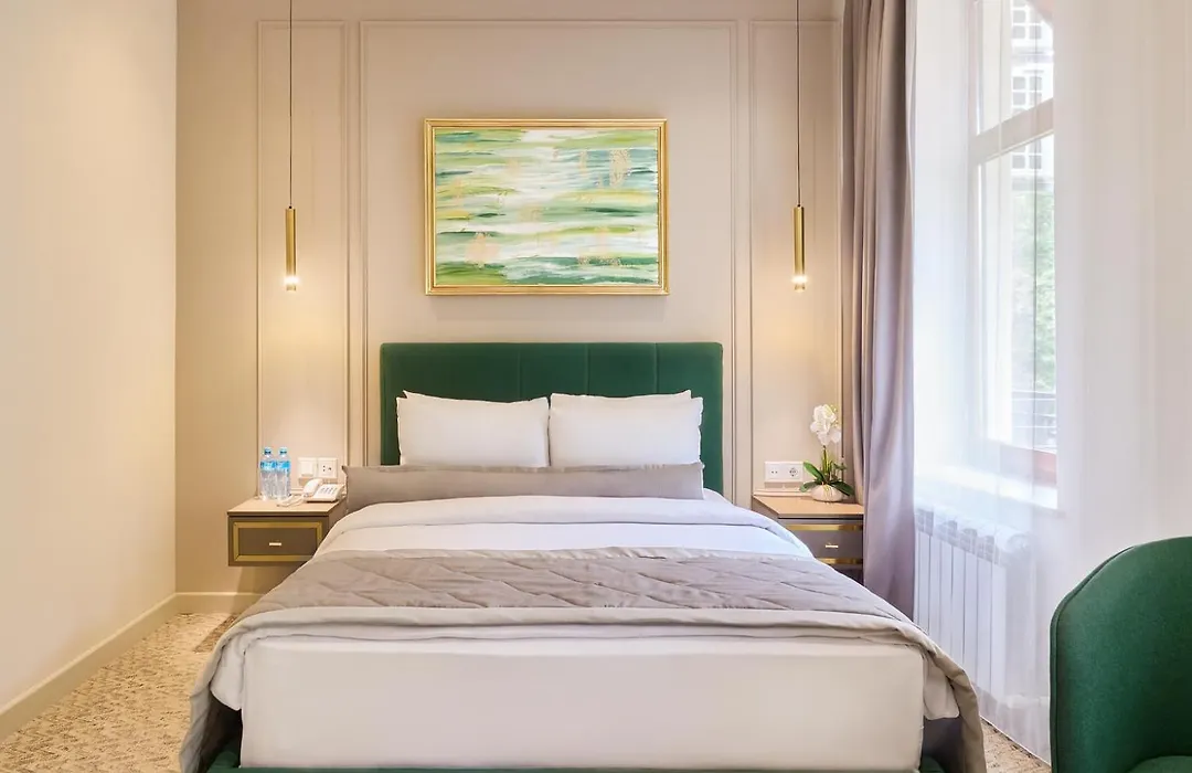 Maestro Address Hotel-1