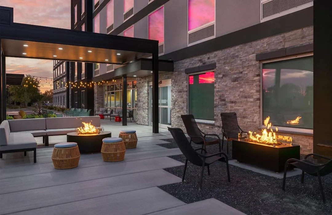 Home2 Suites By Hilton Muncie-1