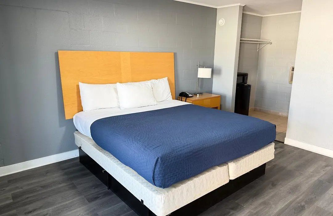 Budget Inn Port Lavaca-1