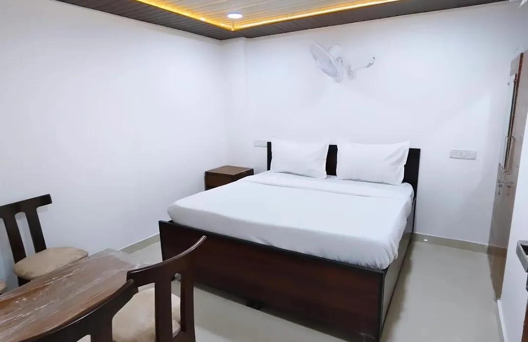 Fabhotel Yatri Inn-1