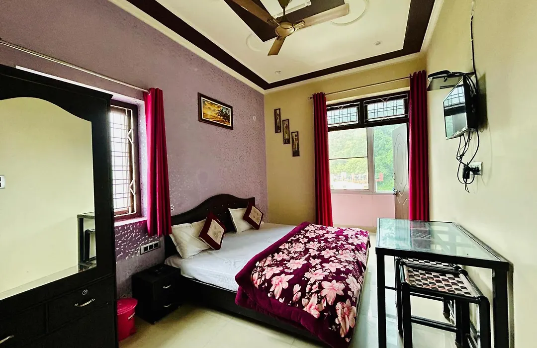 Green Valley Hotel-1
