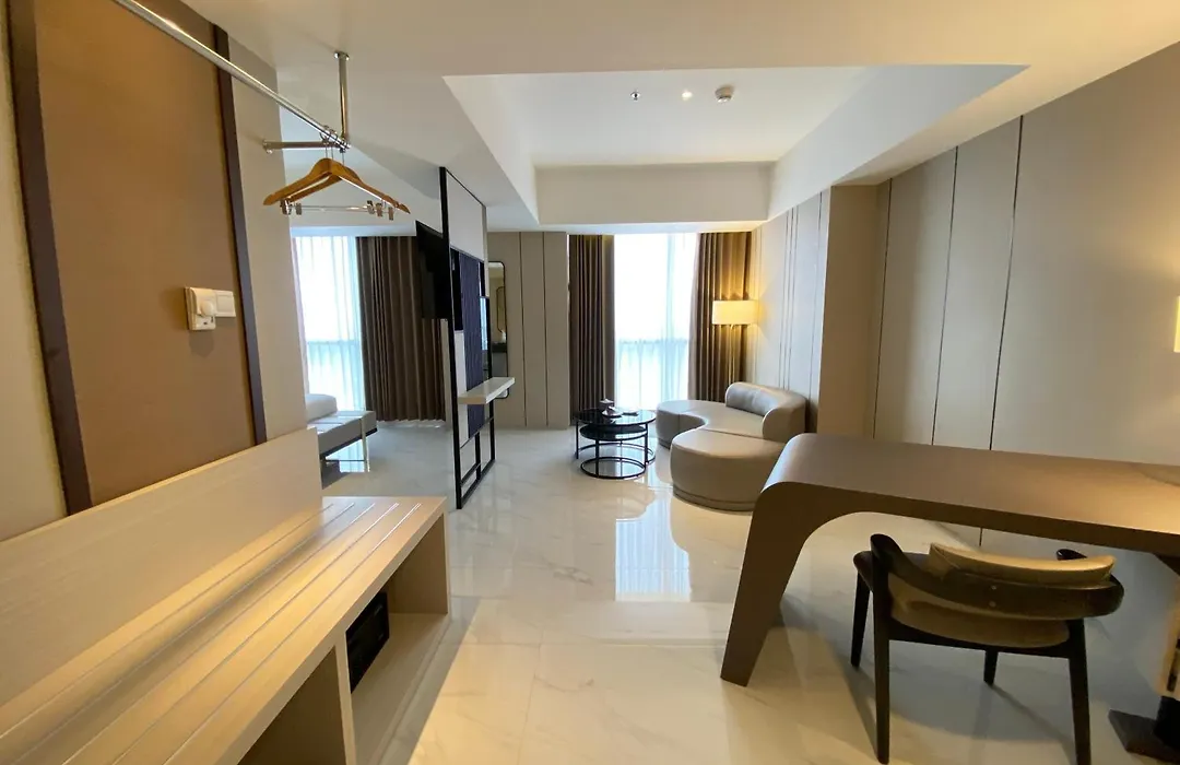 Grand Whiz Hotel Praxis Surabaya-1